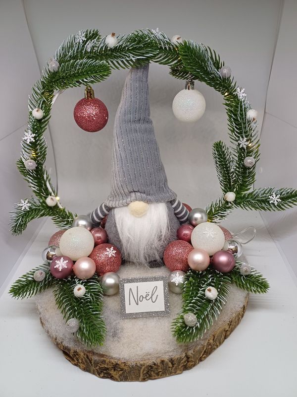 Centre de table gnome gris