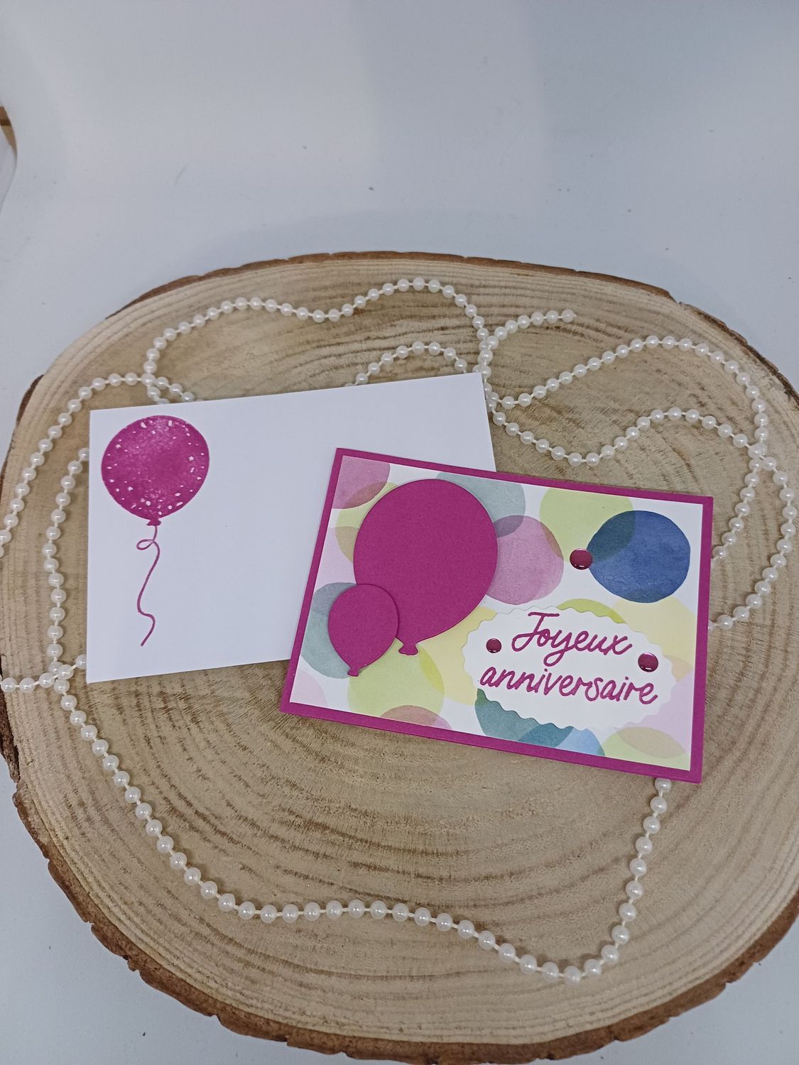 Pochette carte cadeau joyeux anniversaire rond