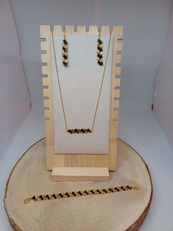 Parure bijoux perles noires brillantes et dorées 6
