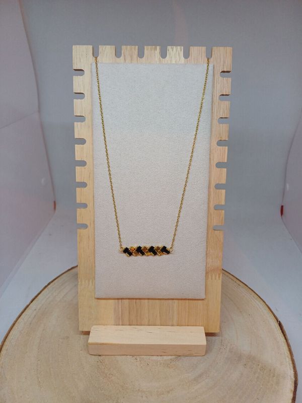 Collier  perles noires brillantes et dorées 6
