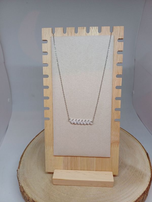 Collier  perles blanches brillantes et argentées 13