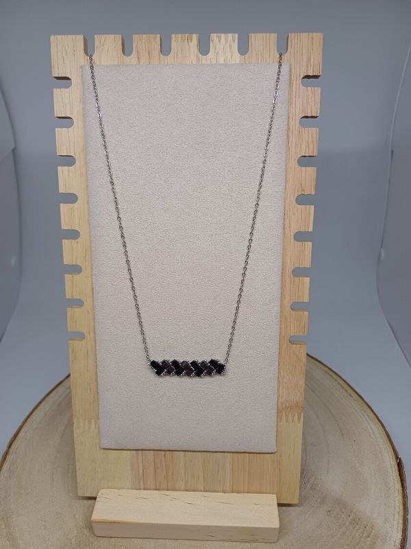 Collier  perles noires brillantes et argentées 3