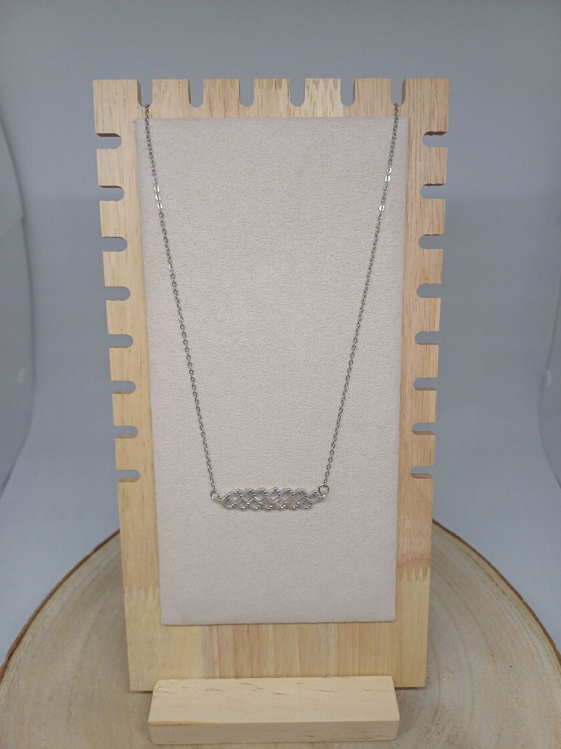 Collier perles transparentes foncées et argentées 20