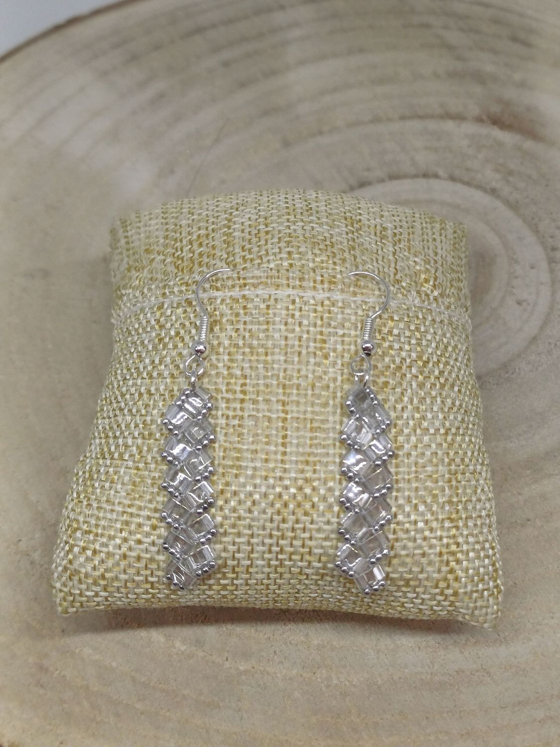 Kit 20 pour réaliser 1 paire de boucle d'oreille perles transparentes foncées et argentées