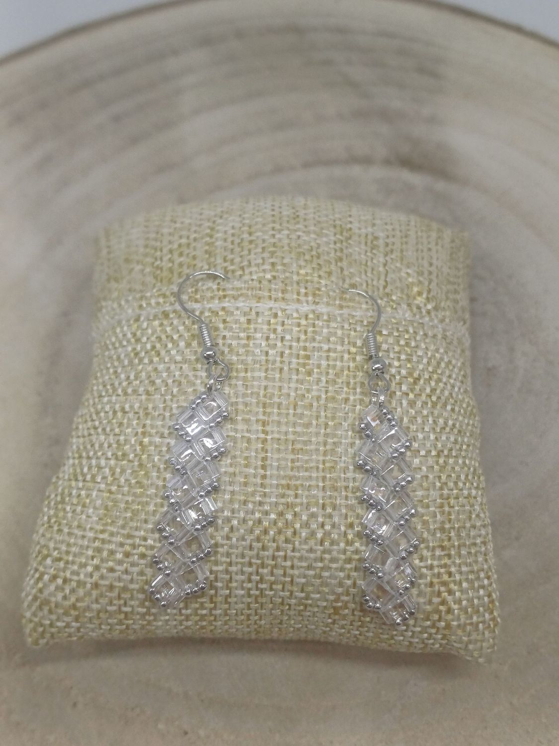 Kit 19 pour réaliser 1 paire de boucle d'oreille perles transparentes claires et argentées