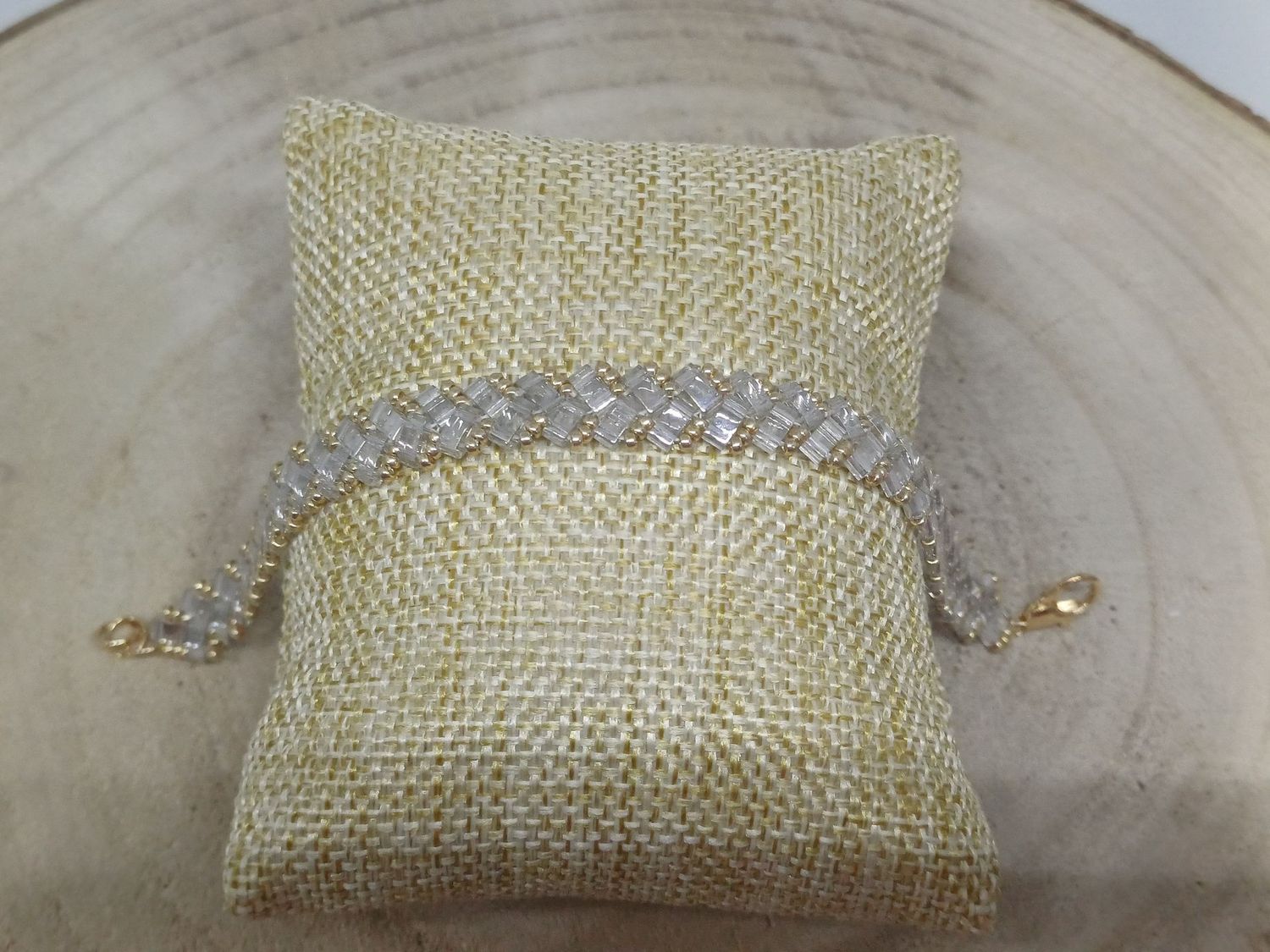 Kit 22 pour réaliser 1 bracelet perles transparentes foncées et dorées