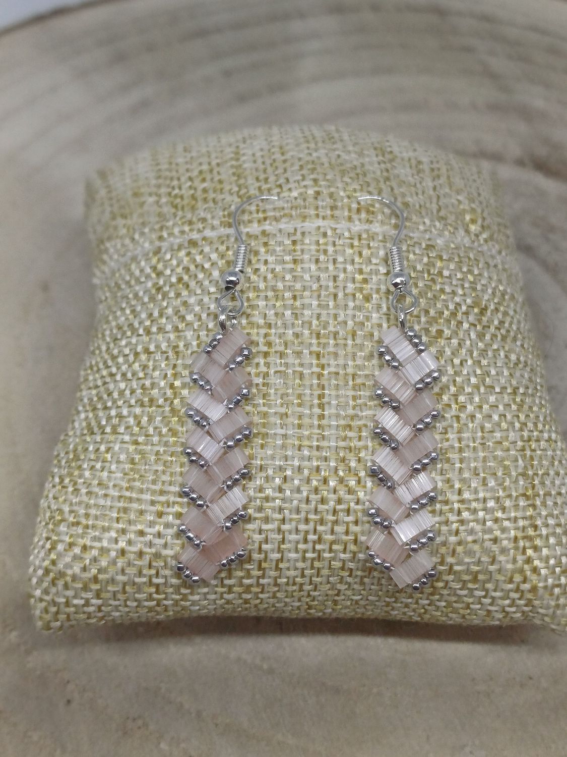 Kit 24 pour réaliser 1 paire de boucle d'oreille perles  roses pales et argentées