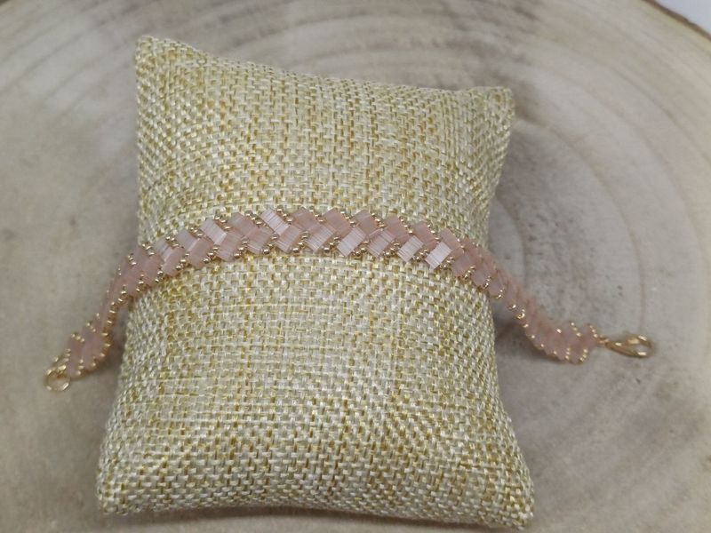 Kit 25 pour réaliser 1 bracelet perles roses pales et dorées