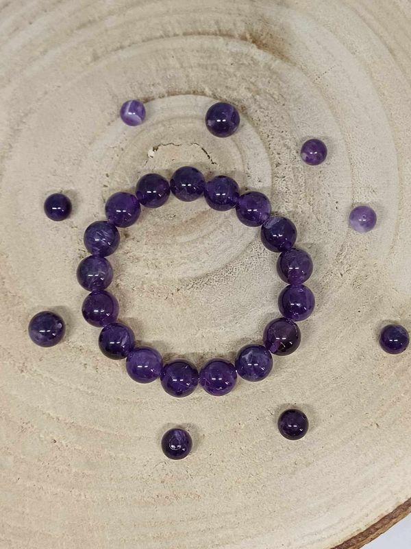 AMETHYSTE BESIL A ​bracelet élastique, perles 10mm, dimension 18cm