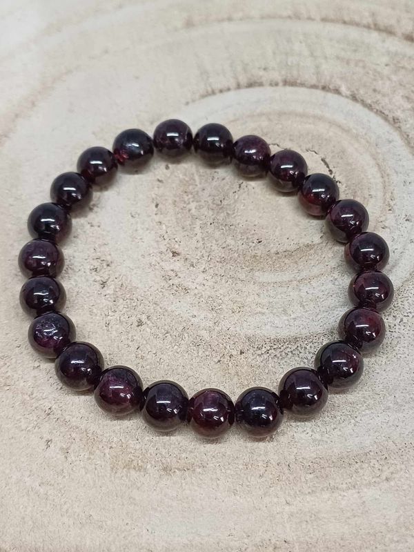 GRENAT ROUGE ALMANDIN A ​​​​​bracelet élastique, perles 08mm, dimension 18cm