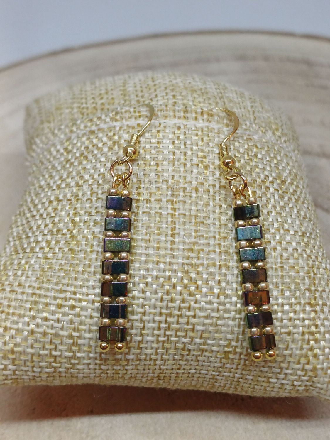 Boucles d'oreilles vertes brillantes et dorées 11
