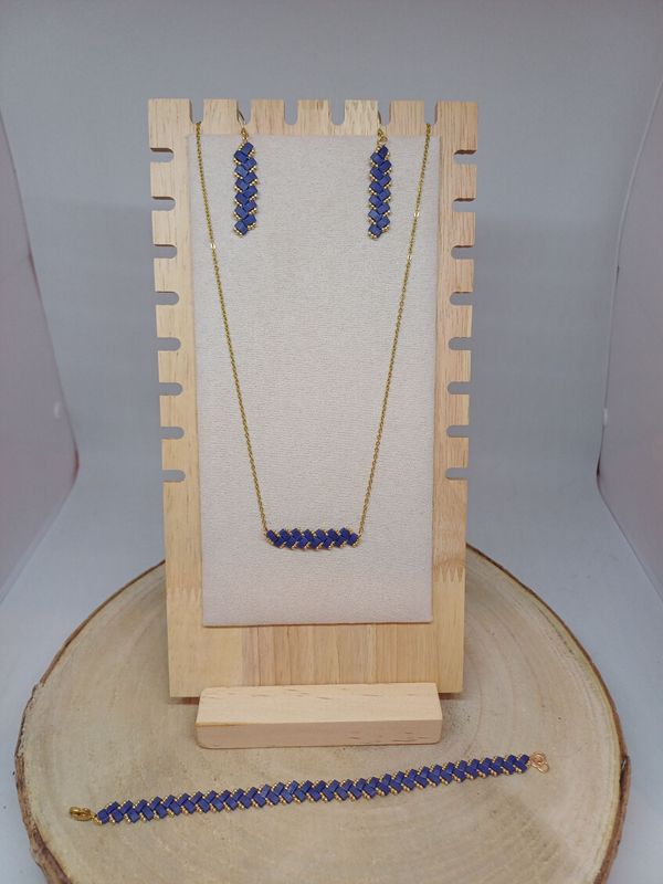 Parure bijoux perles bleues irisées et dorées 44