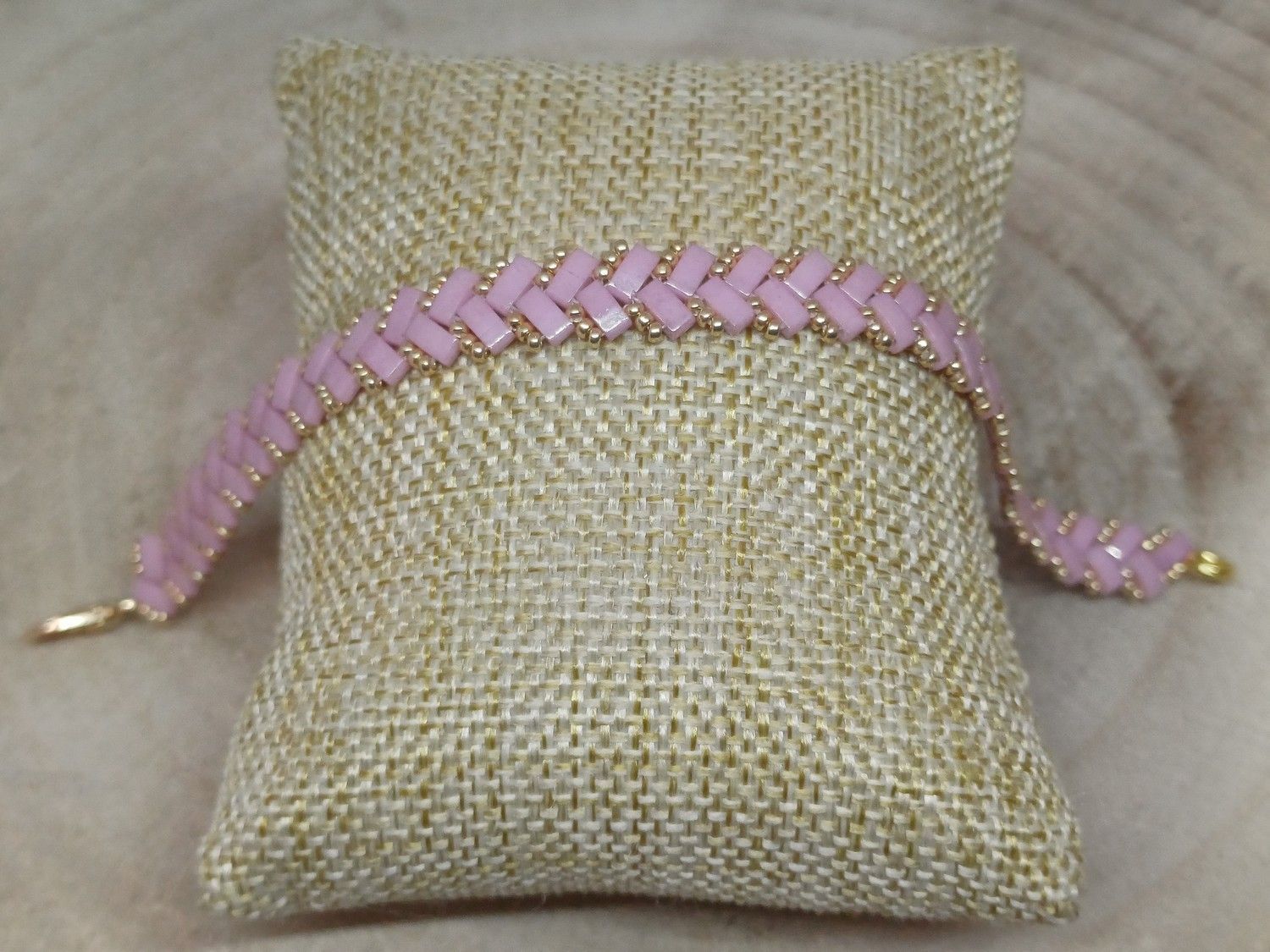 Bracelet perles roses et dorées 50