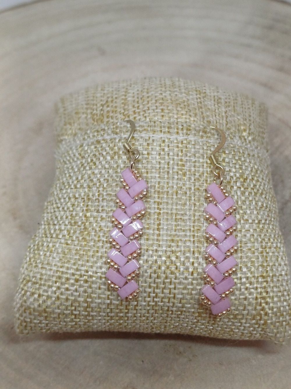 Boucles d'oreilles perles roses et dorées 50 Boucles d'oreilles perles roses et dorées 50