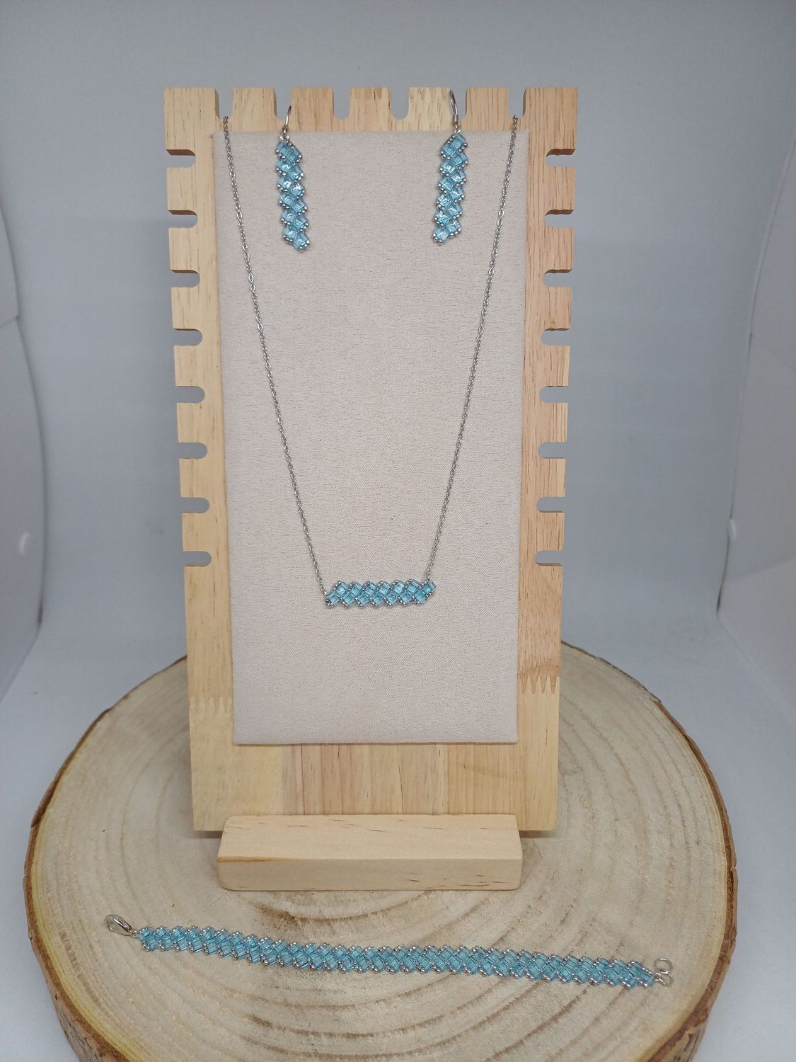 Parure bijoux perles bleues et argentées 53