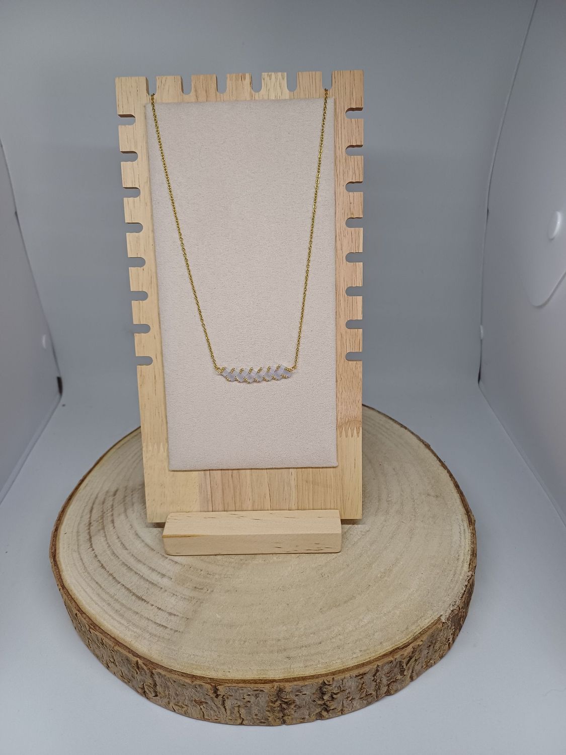 Collier perles bleues​​ et dorées 54