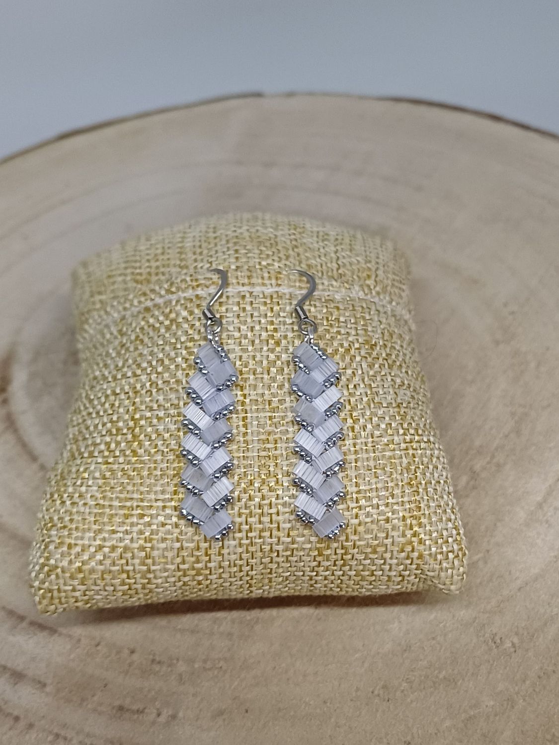 Kit 55 pour réaliser 1 paire de boucle d'oreille perles  bleues​ et argentées