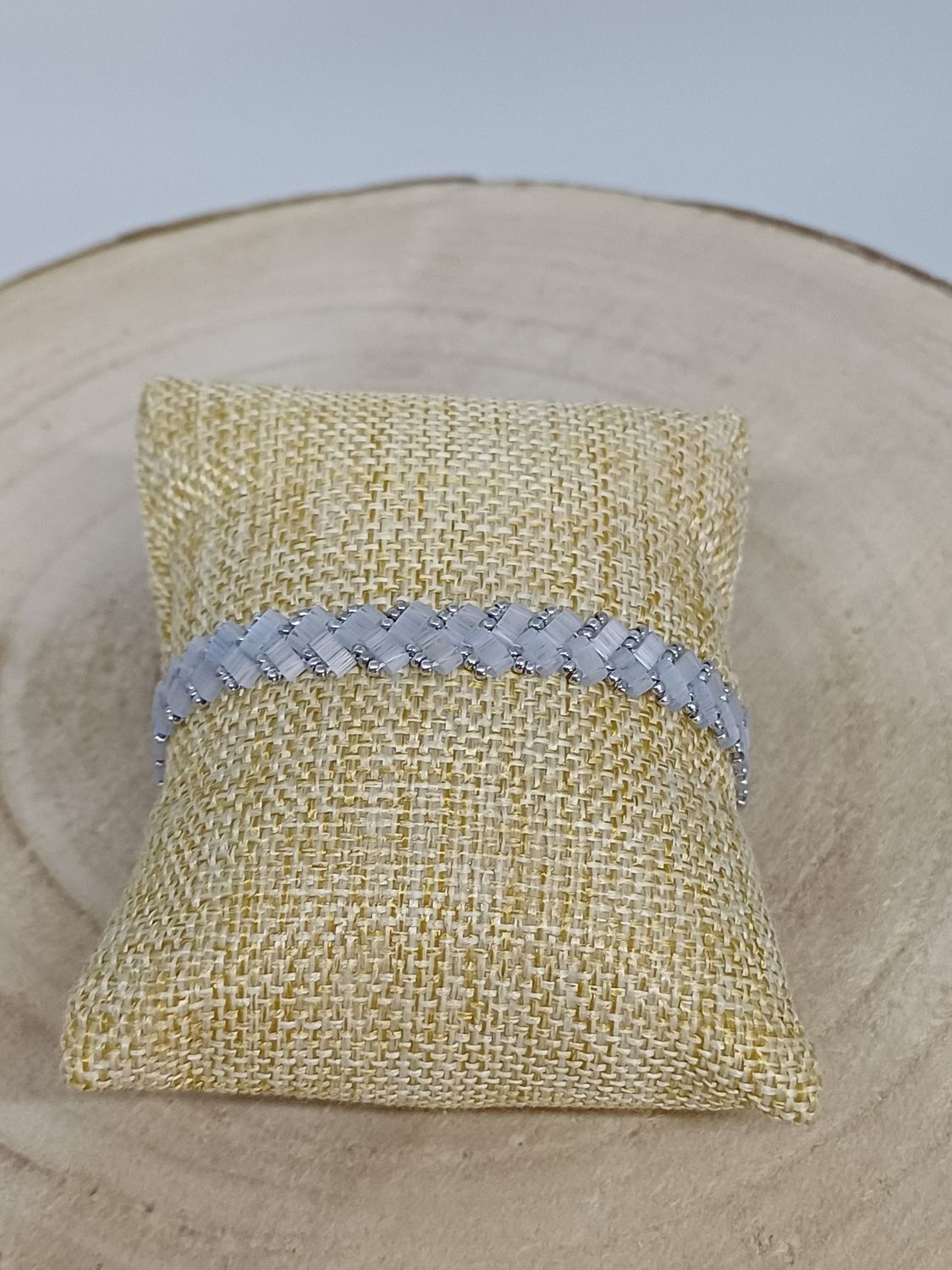 Kit 55 pour réaliser 1 bracelet perles bleues et argentées Kit 55 pour réaliser 1 bracelet perles bleues et argentées