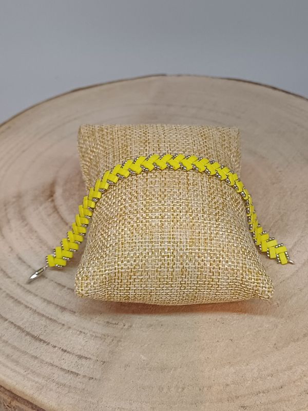 Kit 57 pour réaliser 1 bracelet  perles jaunes et argentées