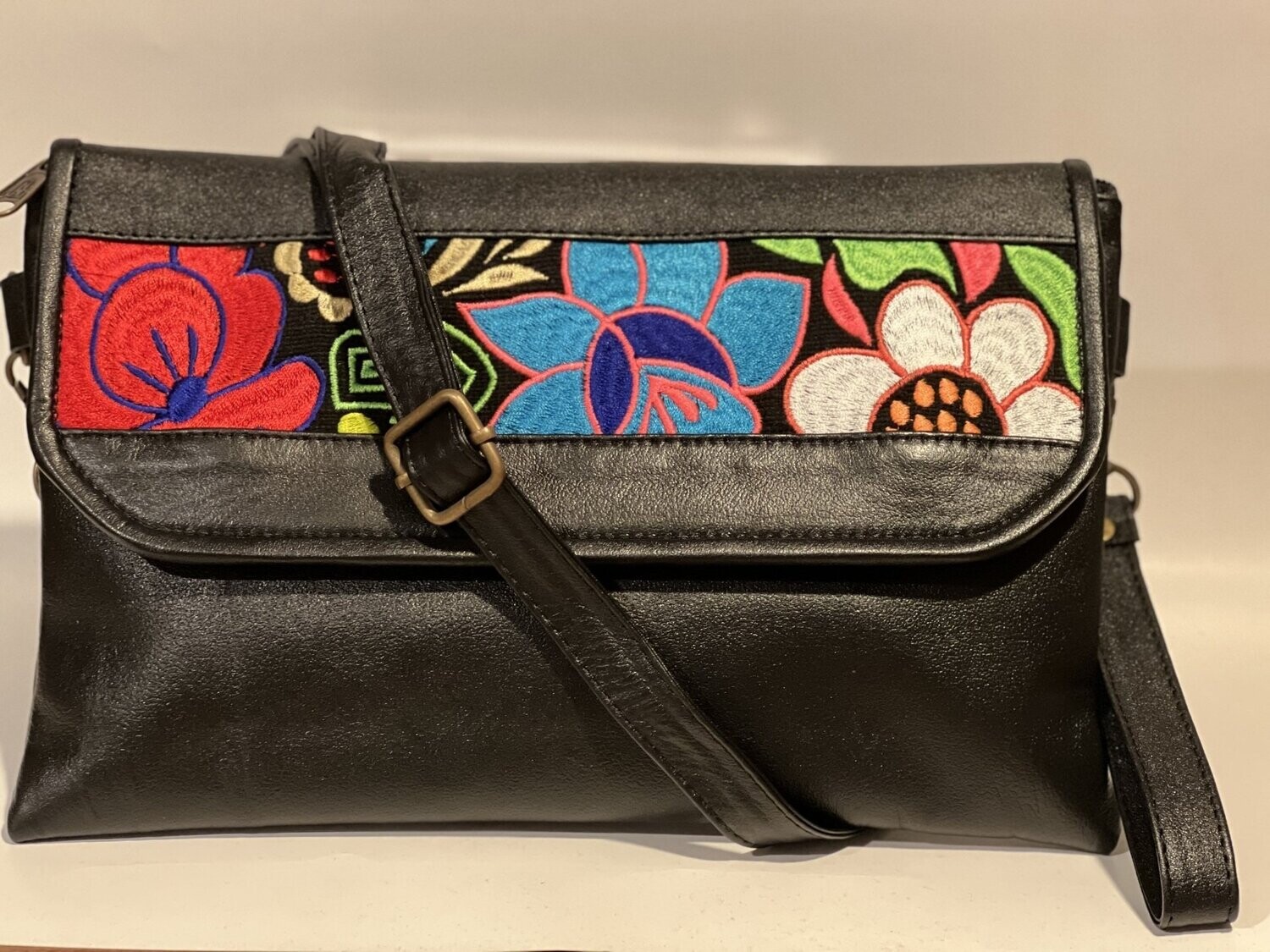 Crossbody 7