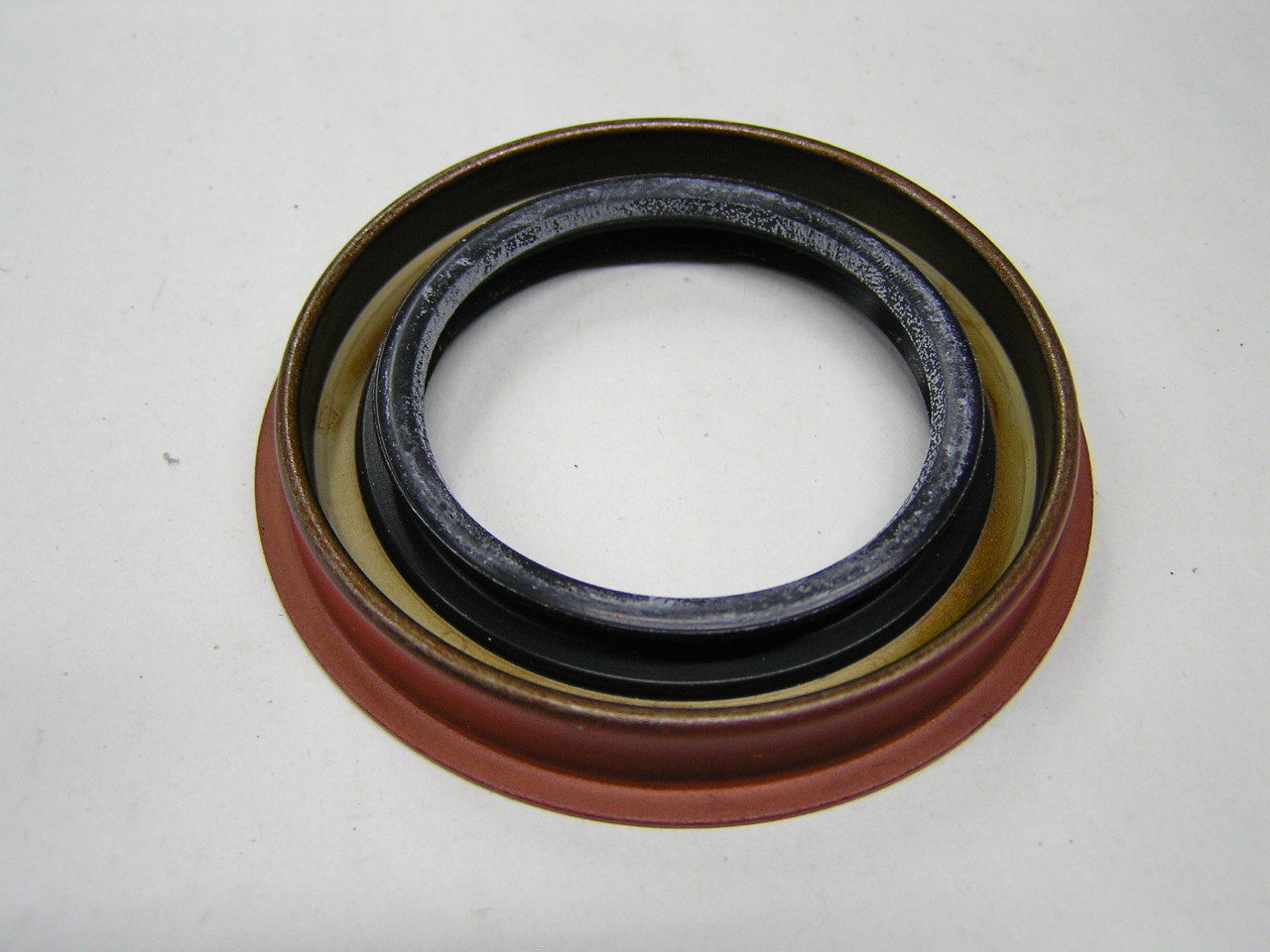 700R4 / 4L60E Front Pump Seal