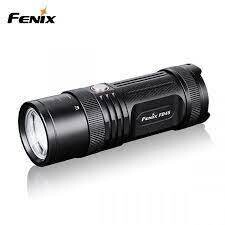 FENIX FICKLAMPA FD45 900LM