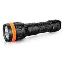 FENIX DYKFICKLAMPA SD10 SUB100 930 LUMEN