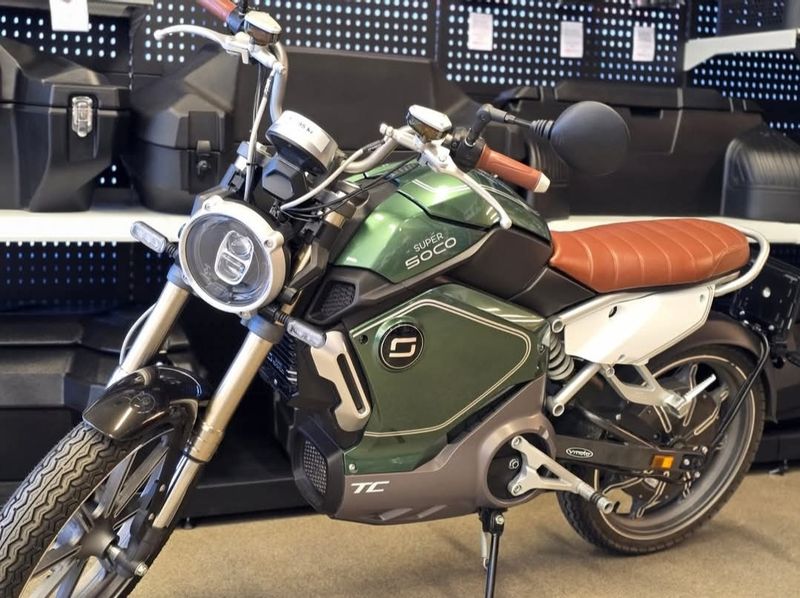 Super Soco El moped