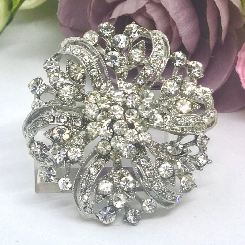 BETTY - Silver Flower Crystal Brooch
