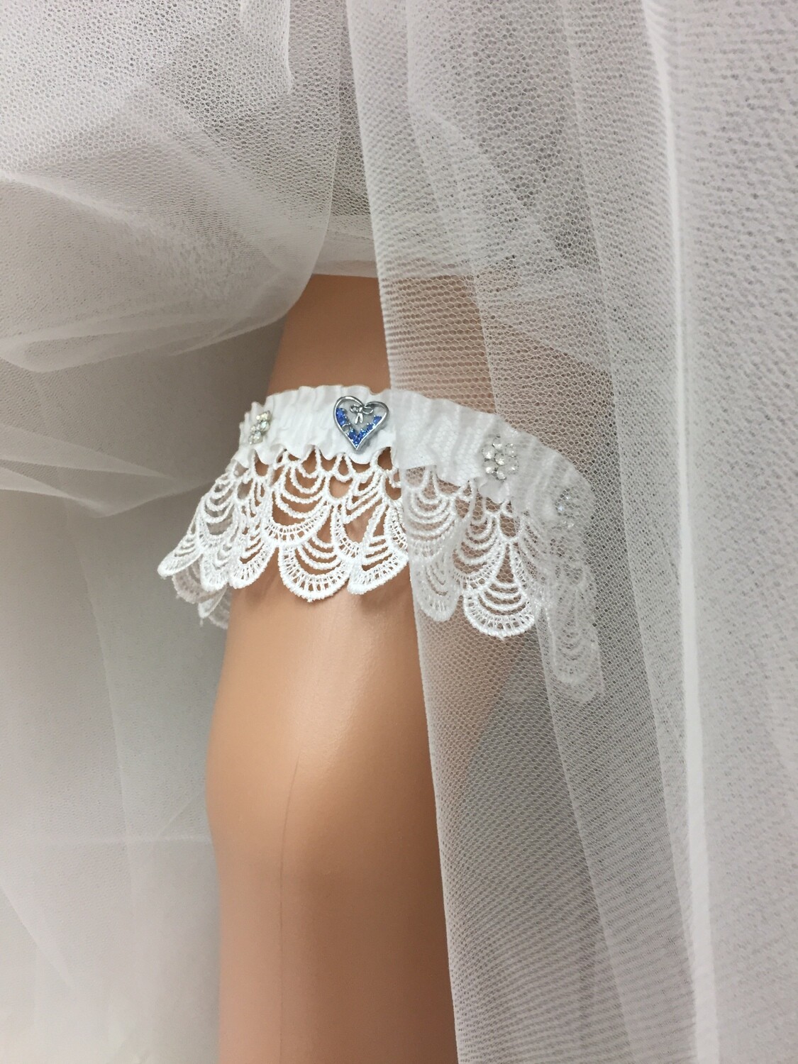 LORETTA - White Scalloped Lace Bridal Garter