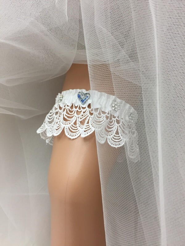 LORETTA - White Scalloped Lace Bridal Garter