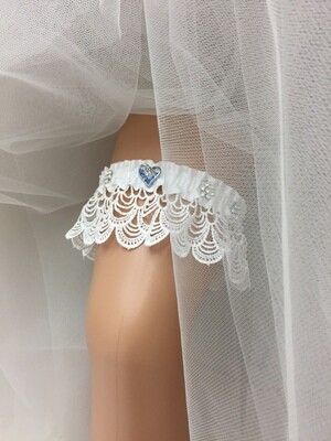 LORETTA - White Scalloped Lace Bridal Garter