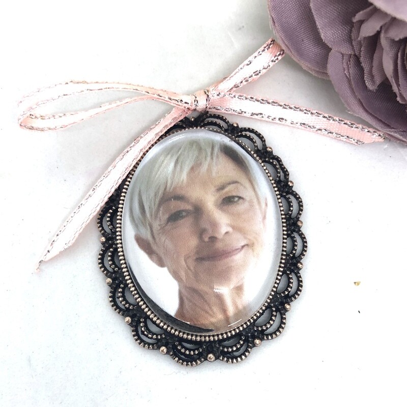 LARRY - Large Antique Bronze Oval Memory Charm