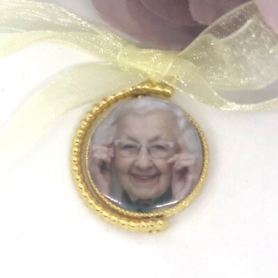 WENDY - 20mm Gold Round D/S Bridal Memory Charm