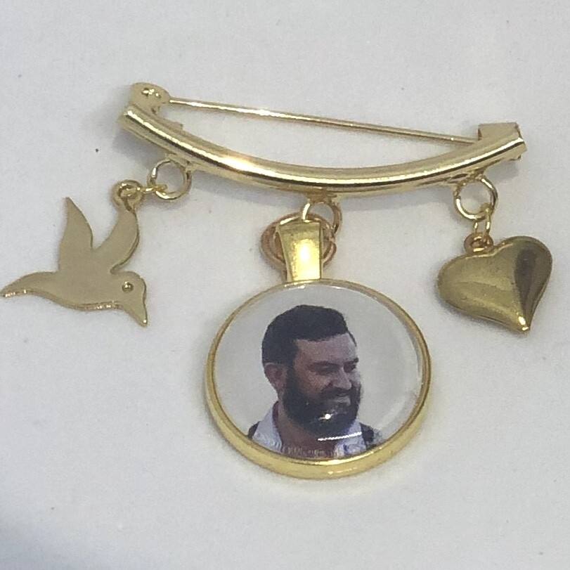 GEMMA GOLD PIN  - Gold Round Memory Charm Pin