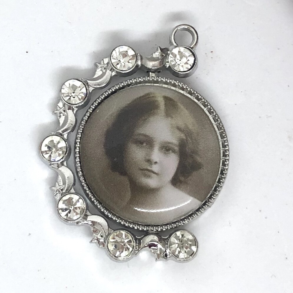 PETA - 25mm Silver Round D/S Bridal Memory Charm