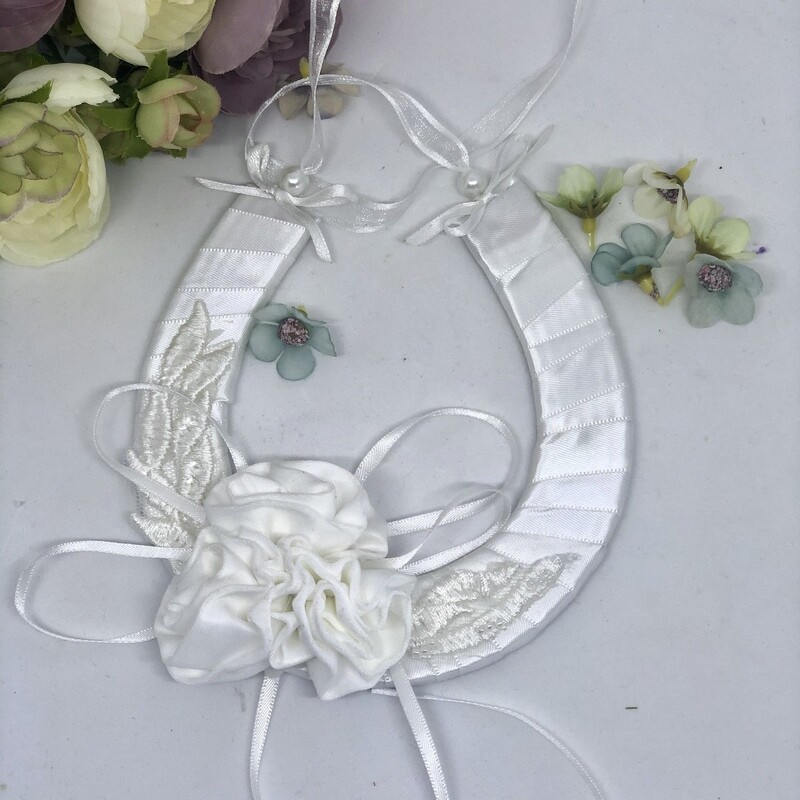 MARLENA - Off White Horseshoe Good Luck Charm