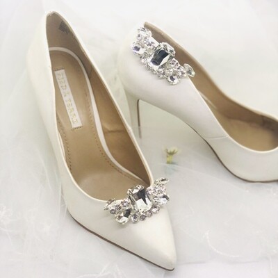 MADGE - Sparkling Crystal Bridal Shoe Clips