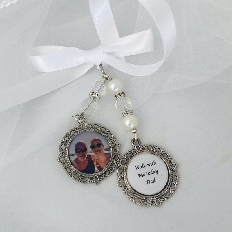 TWIN RHONDA - Antique Silver Round Memory Charm