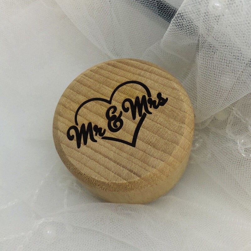 TRISTAN - Round Rustic Bridal Ring Box