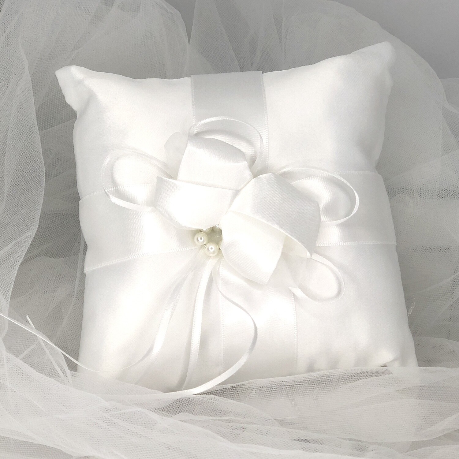 JULIAN - Ivory / Antique White Ring Pillow