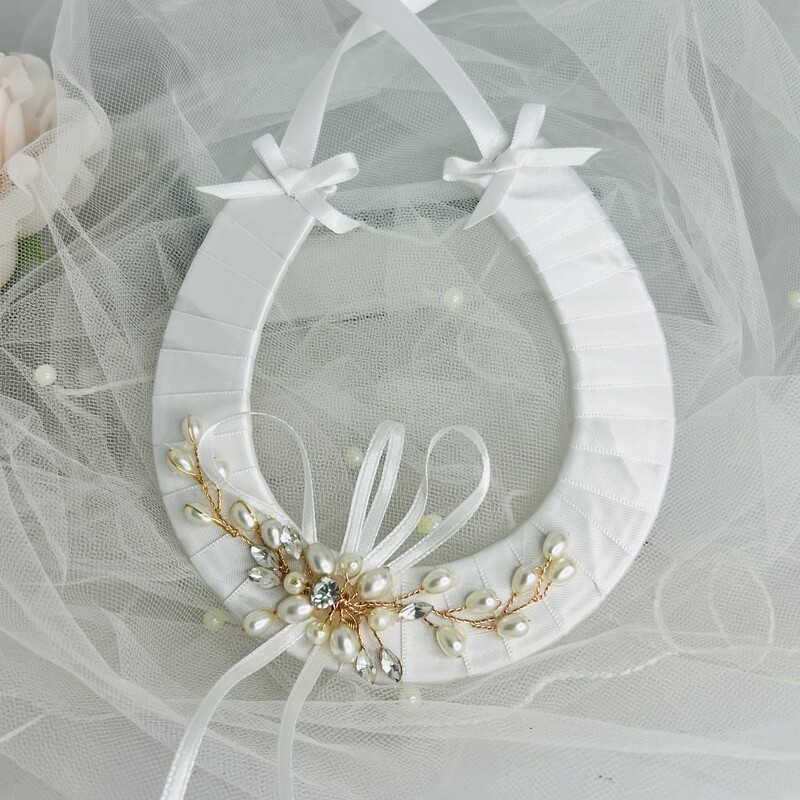BRONY ROSE - White Horseshoe Good Luck Charm