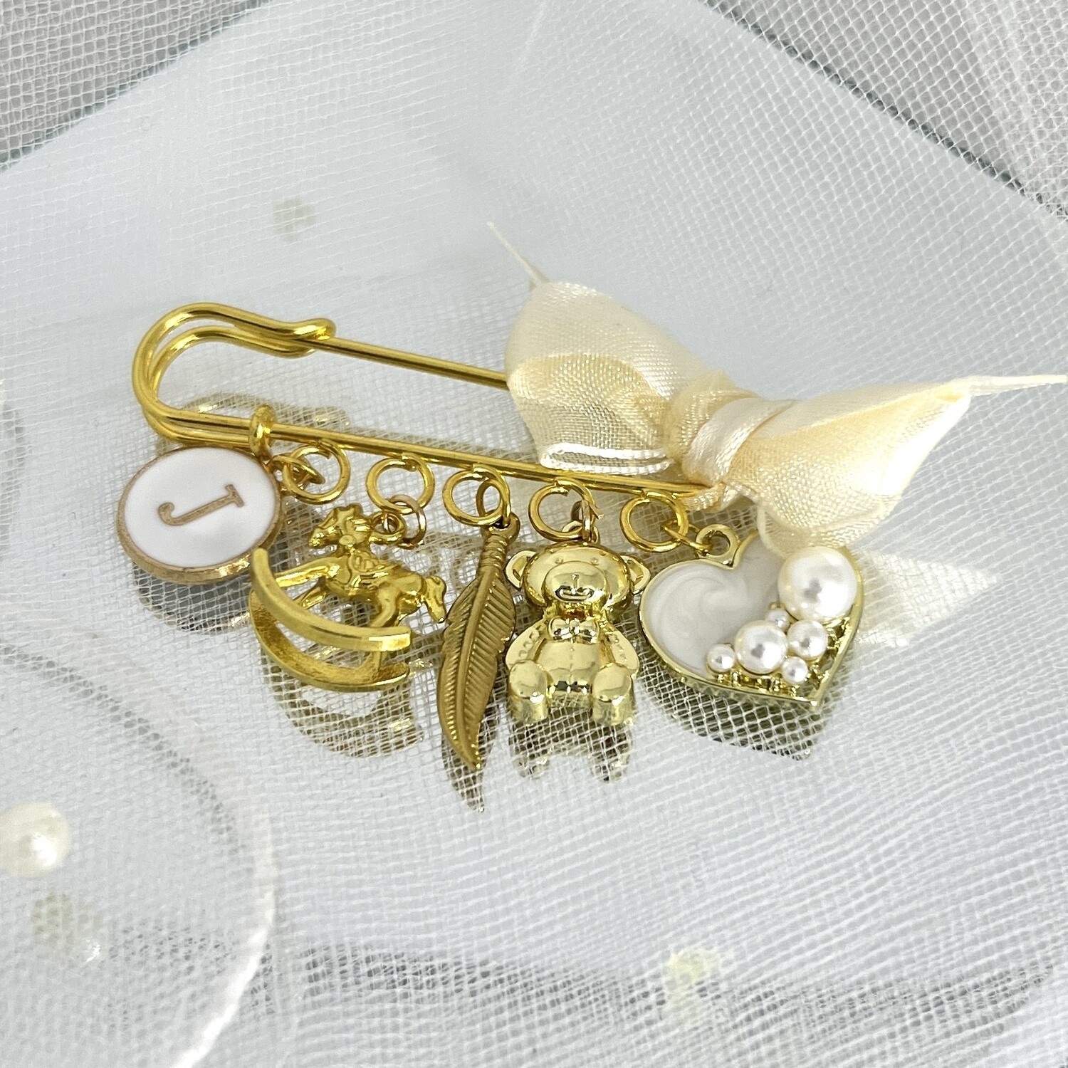 CARLOTTA - Gold &amp; White Baby Keepsake Pin