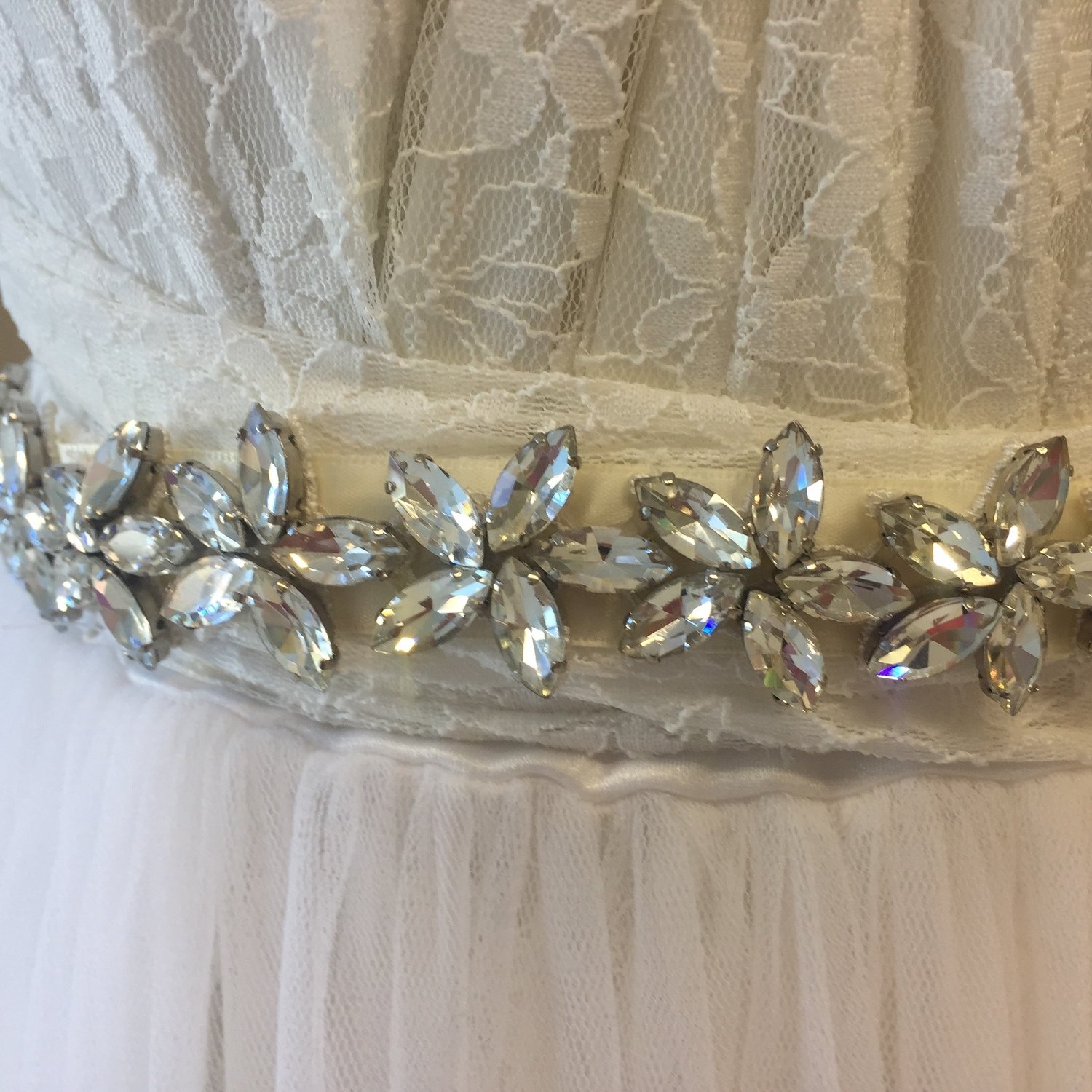 FARRAH - Crystal Flower Rhinestone Sash Belt - Ivory
