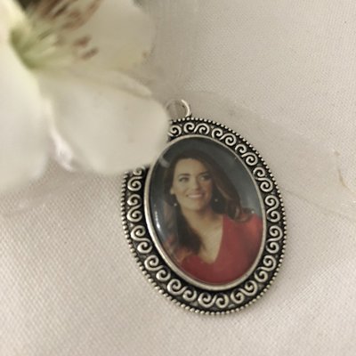 LILLIAN - Antique Silver Oval Memory Charm