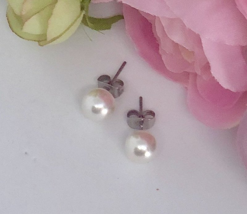 PATTY - Pearl Stud Flower Girl Earrings