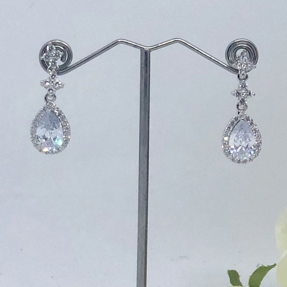 FARAH - Silver pierced SWAROVSKI teardrop earrings​