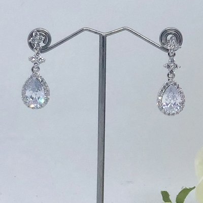 FARAH - Silver pierced SWAROVSKI teardrop earrings​