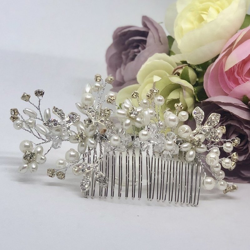LAURA - Silver &amp; Pearl Bridal Wedding Hair Comb