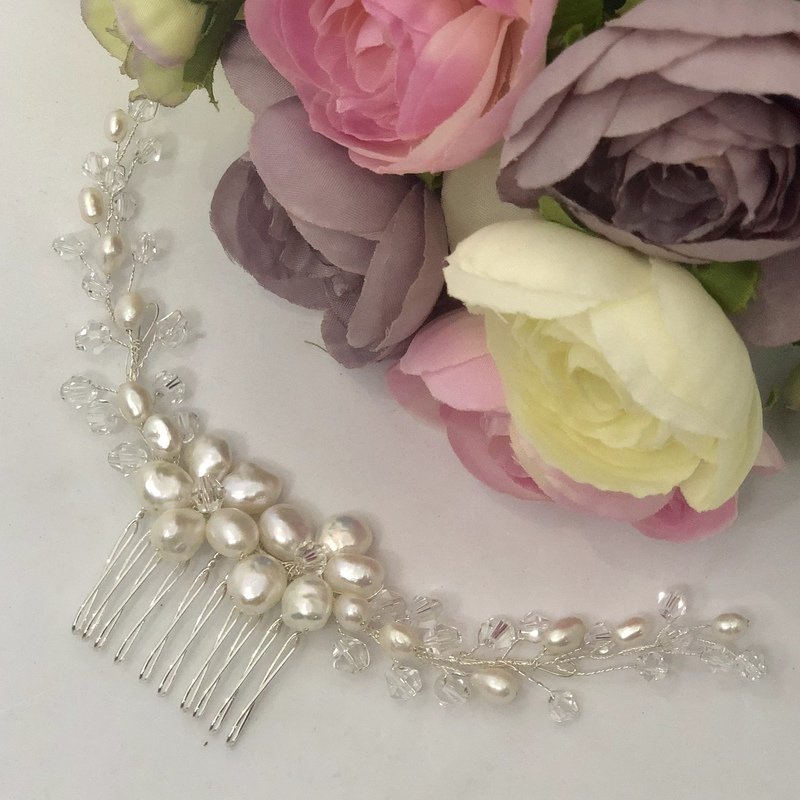 VIVIEN - Pearl Wedding Bridal Hair Comb
